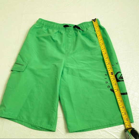 Quicksilver green mesh lined swim trunks XL - Picture 5 of 7